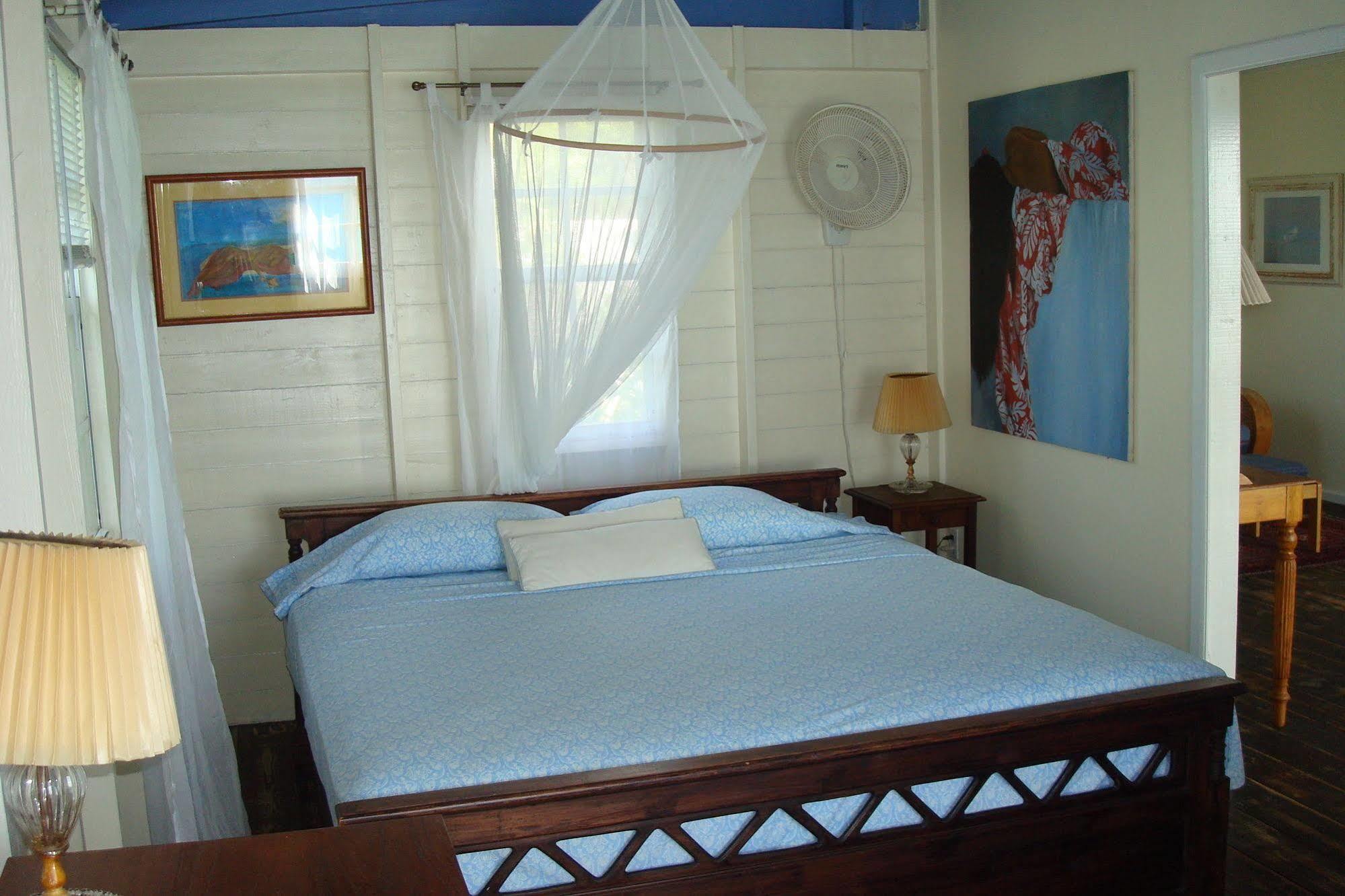 Galley Bay Cottages Five Islands Village Exterior photo