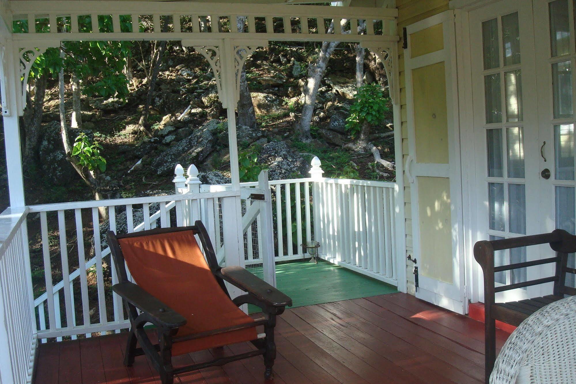 Galley Bay Cottages Five Islands Village Exterior photo
