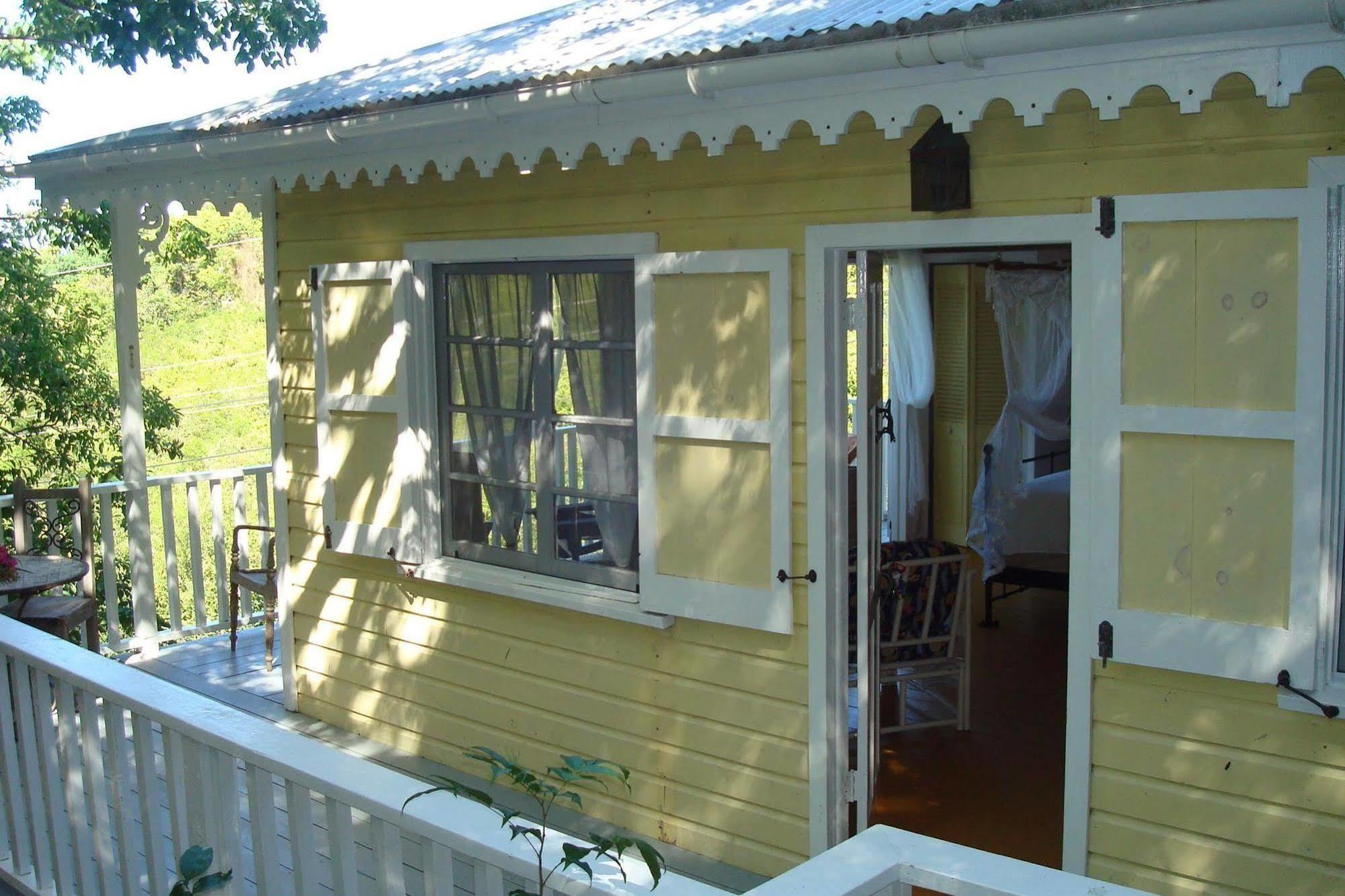 Galley Bay Cottages Five Islands Village Exterior photo
